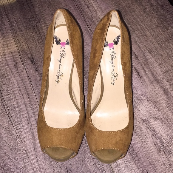 Tan Suede Platforms - Picture 3 of 4